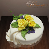 Торт с жёлтыми розами №  034 Т